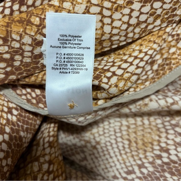 Aritzia Babaton Kahlo Robe Matte Satin Wrap Jacket Small Fall Animal Print - Picture 4 of 10